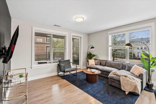 Charlotte Apartamento | Luxurious King 3BR Suite in Waverly Charlotte!