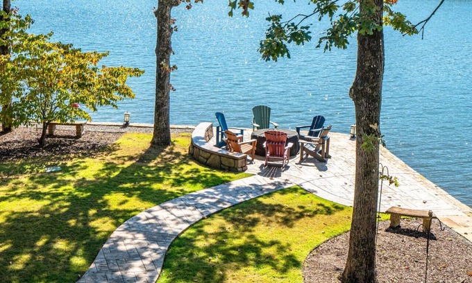 Hot Springs Village Casa | Luxurious Lakefront Retreat