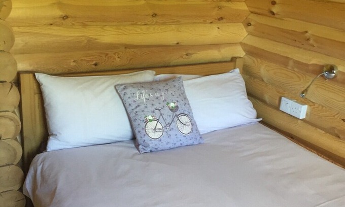 Allendale Cabina | Luxurious Log cabin with hot tub- Whitfield