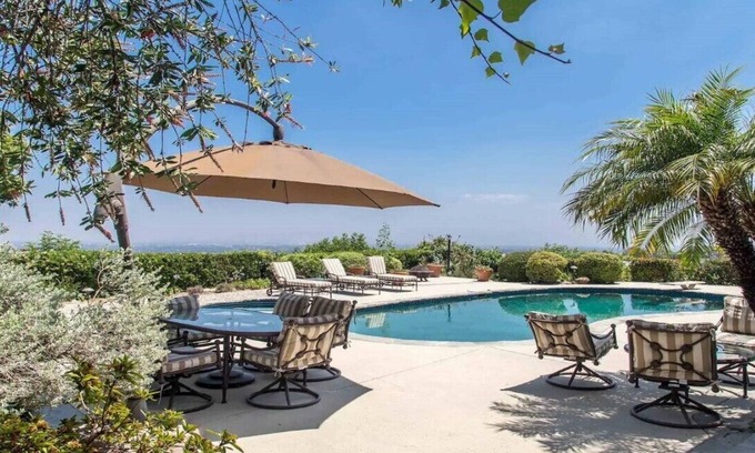 Sherman Oaks Casa | LUJOSO- LOS ANGELES- HISTORIA INDIVIDUAL- HOME-PANORAMIC VIEW-POOL-SPA