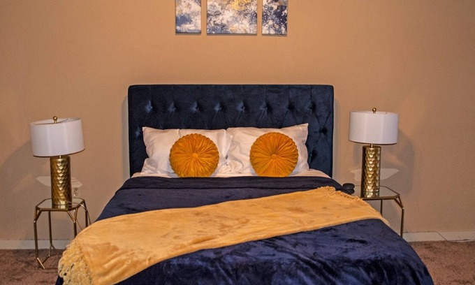 Atlantic Station Area Casa | Luxurious Midtown Loft