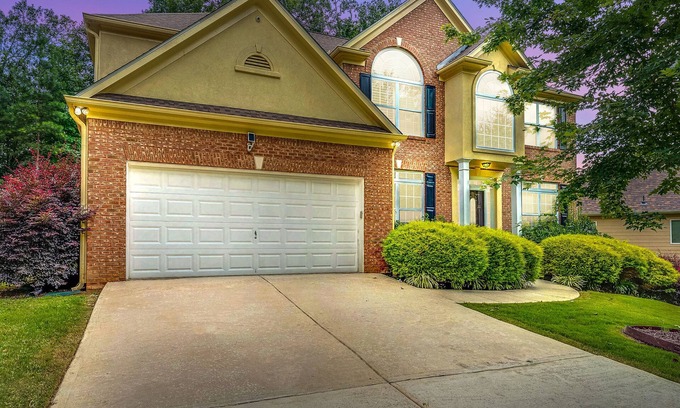Atlanta Casa | Luxurious Mini Mansion