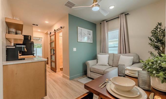 Union Park Casa | Luxurious & Modern Guest House in Orlando, FL