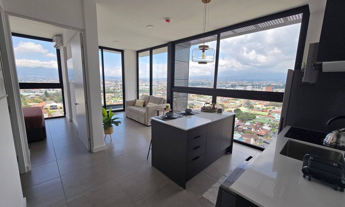 Barrio Escalante Apartamento | Luxurious Mountain-View Condo in Escalante, San Jose Costa Rica