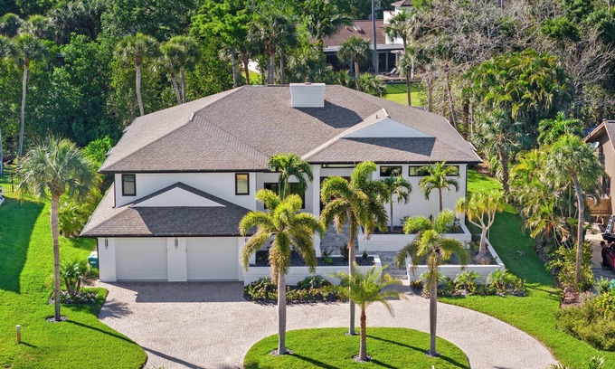 Palm River Estates Casa | Luxurious Naples retreat!