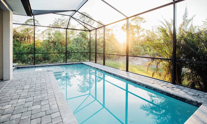 Long Meadow Casa | Luxurious Oasis 4BR/3.5 BA heated pool/ spa