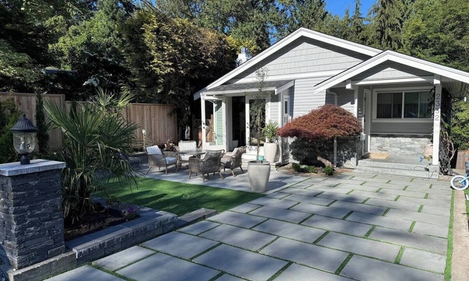 Pemberton Heights Casa | Luxurious Pemberton Heights Home on Sowden Park