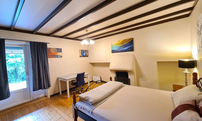 Lillestrom Casa | Luxurious queen bed in DT Serene Villa near Oslo | Lillestrøm K6
