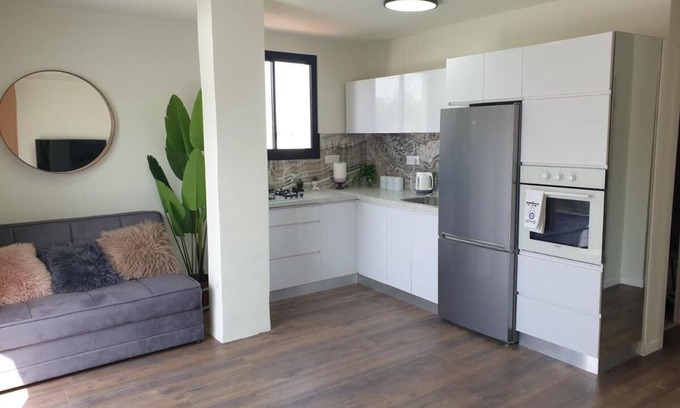 Ramat Gan Apartamento | Luxurious rooftop 2 bedrooms+terrace apartment suitable for a couples / families