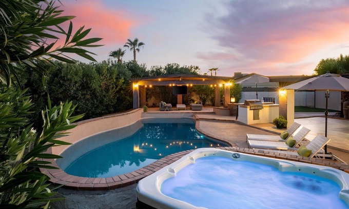 Covey Casa | Luxurious Scottsdale Oasis with Private Pool & Modern Amenities