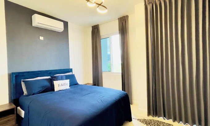 Eastwood Park Apartamento | Luxurious, Smart 2-bedroom apartment with AC, WiFi, Laundry in Heart of Kingston