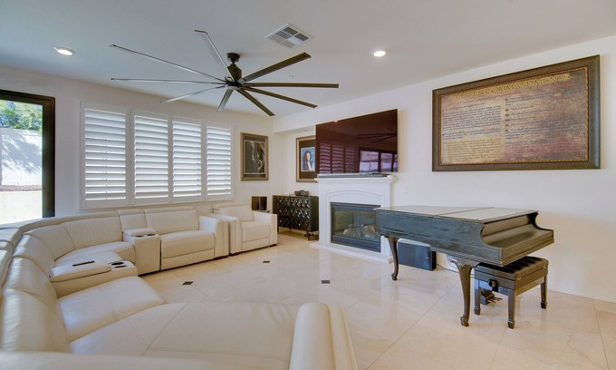 Sun City Casa | Luxurious & Spacious Family Duplex in Menifee!