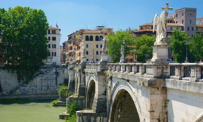 Flaminio Apartamento | Luxurious & Spacious Stay in the Heart of Rome – Perfect for Families & Friends