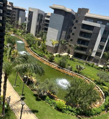 Madinaty Apartamento | Luxurious Studio overlooking a lake in Privado Madinaty