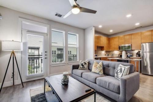 King William Apartamento | Luxurious Studio, Work from Home, Wifi, Riverwalk