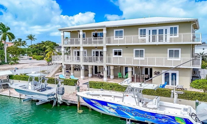 Venetian Shores Casa | Luxurious Venetian Shores Pool Paradise - Your Dream Getaway Awaits!