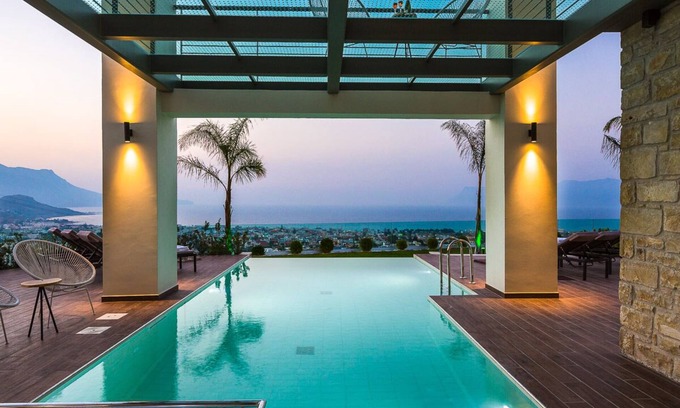 Kissamos Villa | Villa Emilia, alojamiento de lujo, piscina climatizada