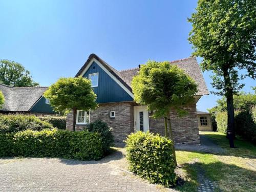 Sint Maartensvlotbrug Casa | Luxurious villa close to forest, beach & sea