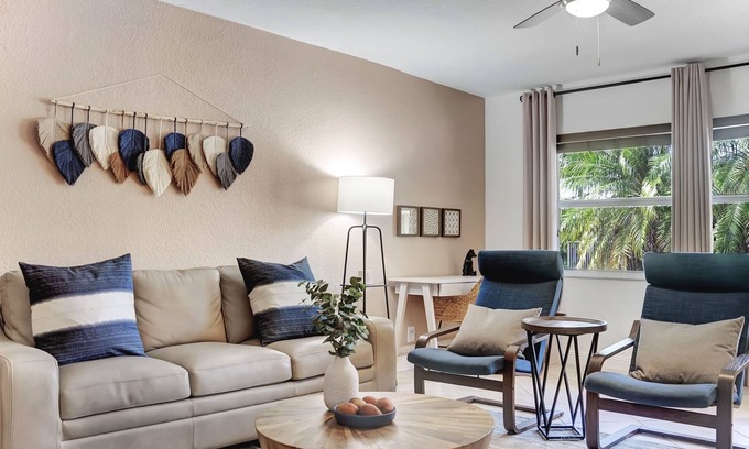 Highland Beach Villa | Luxurious Villa in Prime Location: Beach, Pool, Private Patio