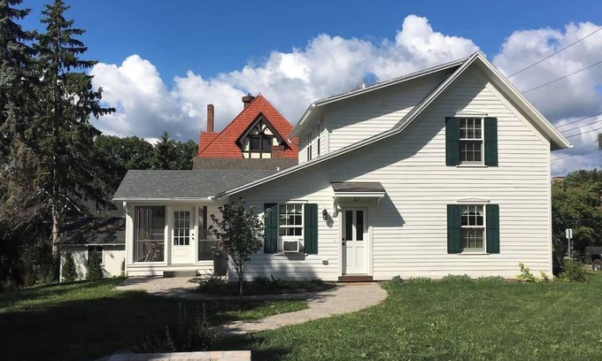 Town of Ledyard Casa | Lujosa casa de pueblo en el corazón de Aurora, Nueva York