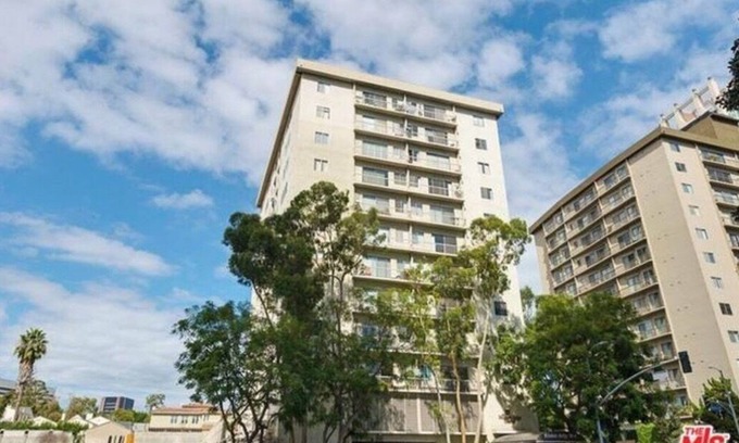 Westwood Condominio | Lujoso condominio en el corredor de Wilshire, cerca de UCLA, Century City y Beverly Hills
