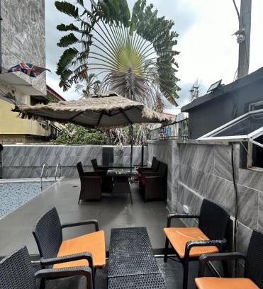 Ikeja Apartamento | Luxury 1&2 Bedrooms Apartment Ikeja Lagos Core, Family, Business, Leisure, 24h Power&Water, Fast WiFi, Two Balconies, Spacious Living, Easy Transport,Just 10min to GRA&SHOPRITE