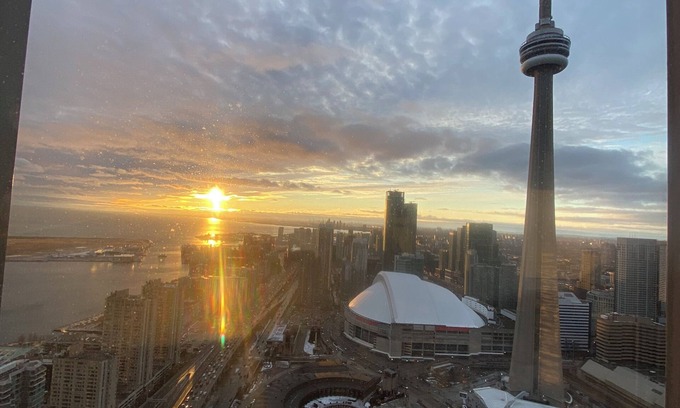 Financial District Condominio | Luxury 1 Bedroom Condo with CN Tower & Lakeview