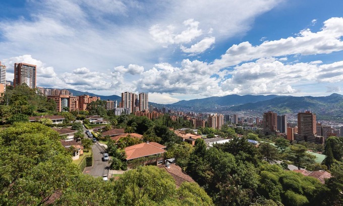 El Tesoro Apartamento | Apto de lujo piso 15, increible vista. EL POBLADO