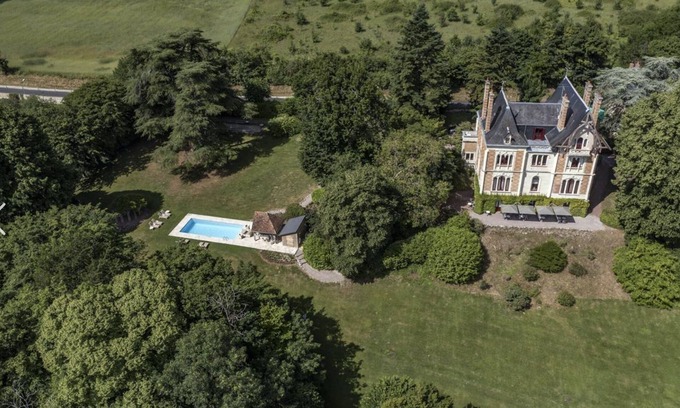 La Roche-Posay Casa | Luxury 19th-century French château in the Loire Valley