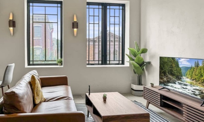 Society Hill Apartamento | Luxury 1BD | 1 Bed | South St
