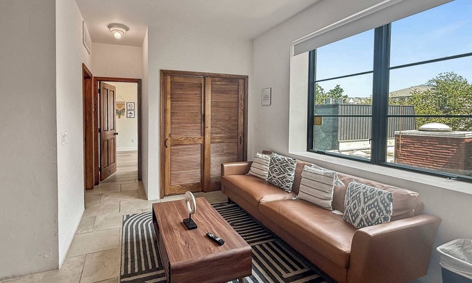Society Hill Apartamento | Luxury 1BD | 1 Bed | South St