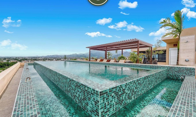 Díaz Ordaz Apartamento | Luxury 1BR Condo in Versalles - Rooftop Pool - Gym
