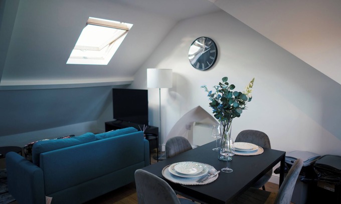 Pontcanna Apartamento | Luxury 2 Bed City Centre Duplex Apartment