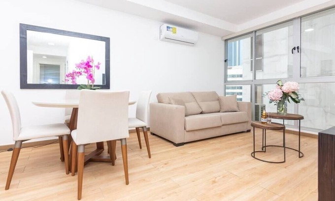 Marbella Apartamento | Lujoso apto 2 hab y estacionamiento gratis