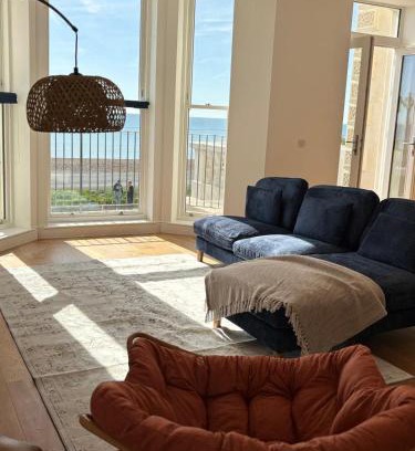 Worthing Apartamento | Luxury 2 Bedroom Apartment with Full Seaview's