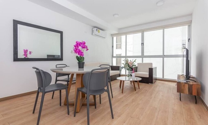 Marbella Condominio | Lujoso apto 2 hab y estacionamiento gratis
