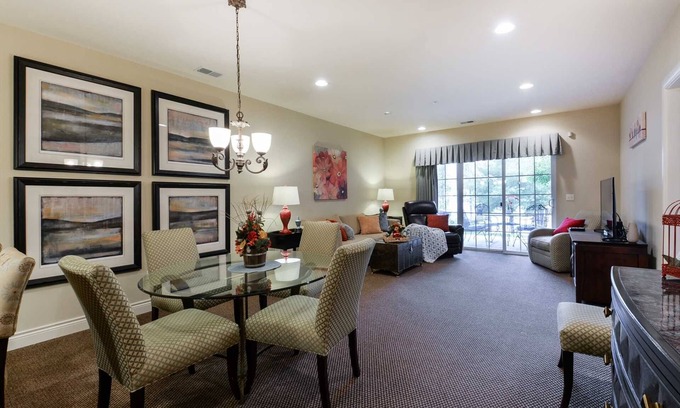 Branson Condominio | Condominio de lujo de 2 dormitorios -, unidad de servicio, excelente ubicación cerca de Branson Landing.