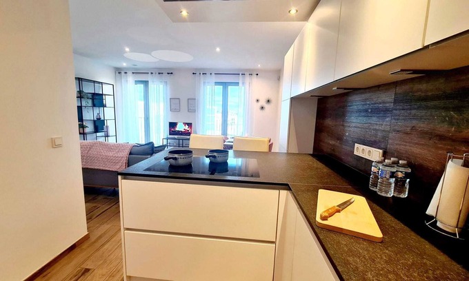 Gasperich Apartamento | Luxury 2 bedrooms with Parking&Terrace
