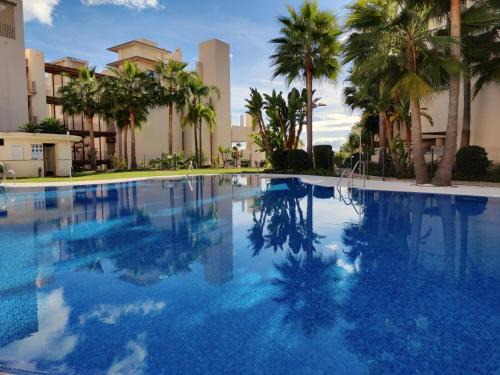 Nueva Milla de Oro Apartamento | Luxury 2 bedrooms, Private Heated Pool - EHHouse
