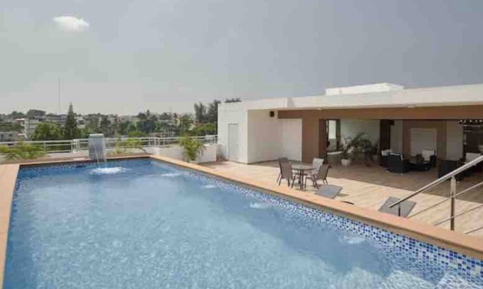Los Rios Condominio | Luxury 2 beds apt. Pool+Gym. Near CIPLA and CCEP