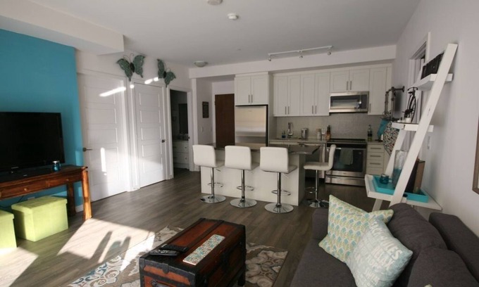 Innisfil Condominio | Condominio de lujo de 2 dormitorios en Friday Harbor Resort - Lake Simcow