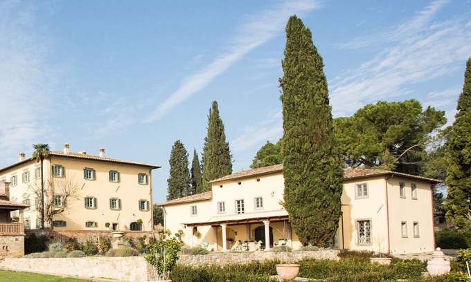 Cortona Casa | Lujosa finca de 2 villas con piscina y vistas impresionantes. Duerme 20 + 2