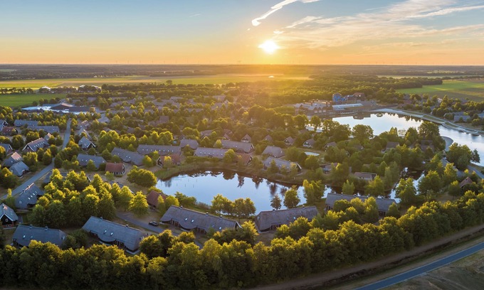 Nooitgedacht Casa | Luxury 24-person farmhouse in the holiday park Hof van Saksen