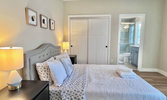 Pasadena Casa | Luxury 2B/2.5B in the Heart of Pasadena!