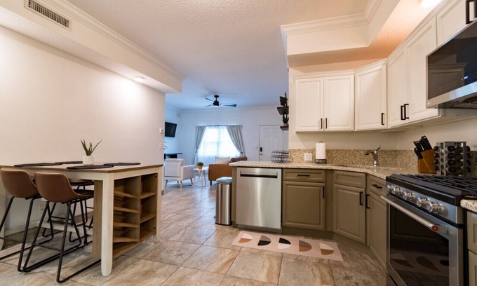Crescent Beach Condominio | Luxury 2BD 2BTH - Condo #5