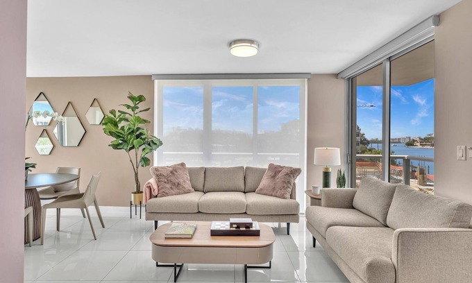 Bay Harbor Islands Apartamento | Luxury 2BDR/2BTH Kosher Waterfront Apartment – Bay Harbor Islands, Miami