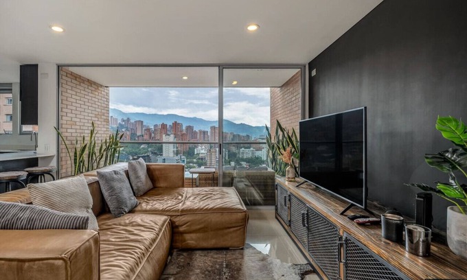 Lalinde Apartamento | Luxury 2BR Apt near Provenza