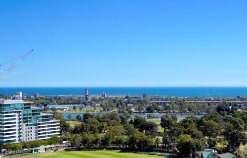 Melbourne Apartamento | Luxury 2BR APT - Stunning Bay View CBD View LV16