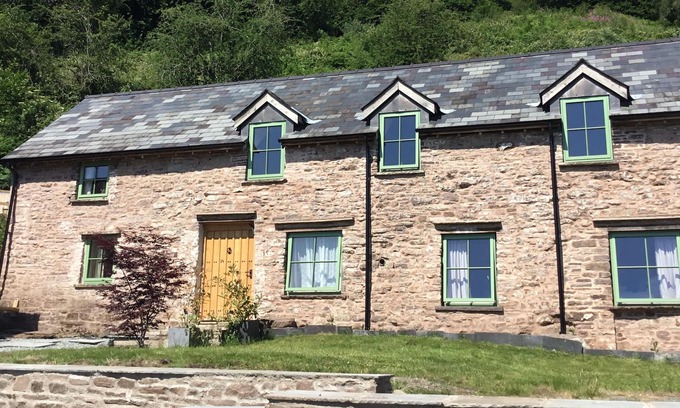 The Vale of Grwyney Otro | Hermosa restaurada casa galesa de 400 años con bañera de hidromasaje de leña