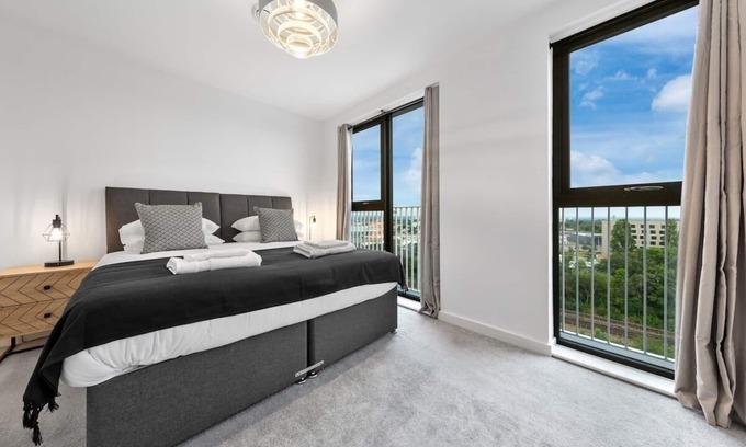 Hanger Hill Apartamento | Luxury 3 bed, NorthWest London